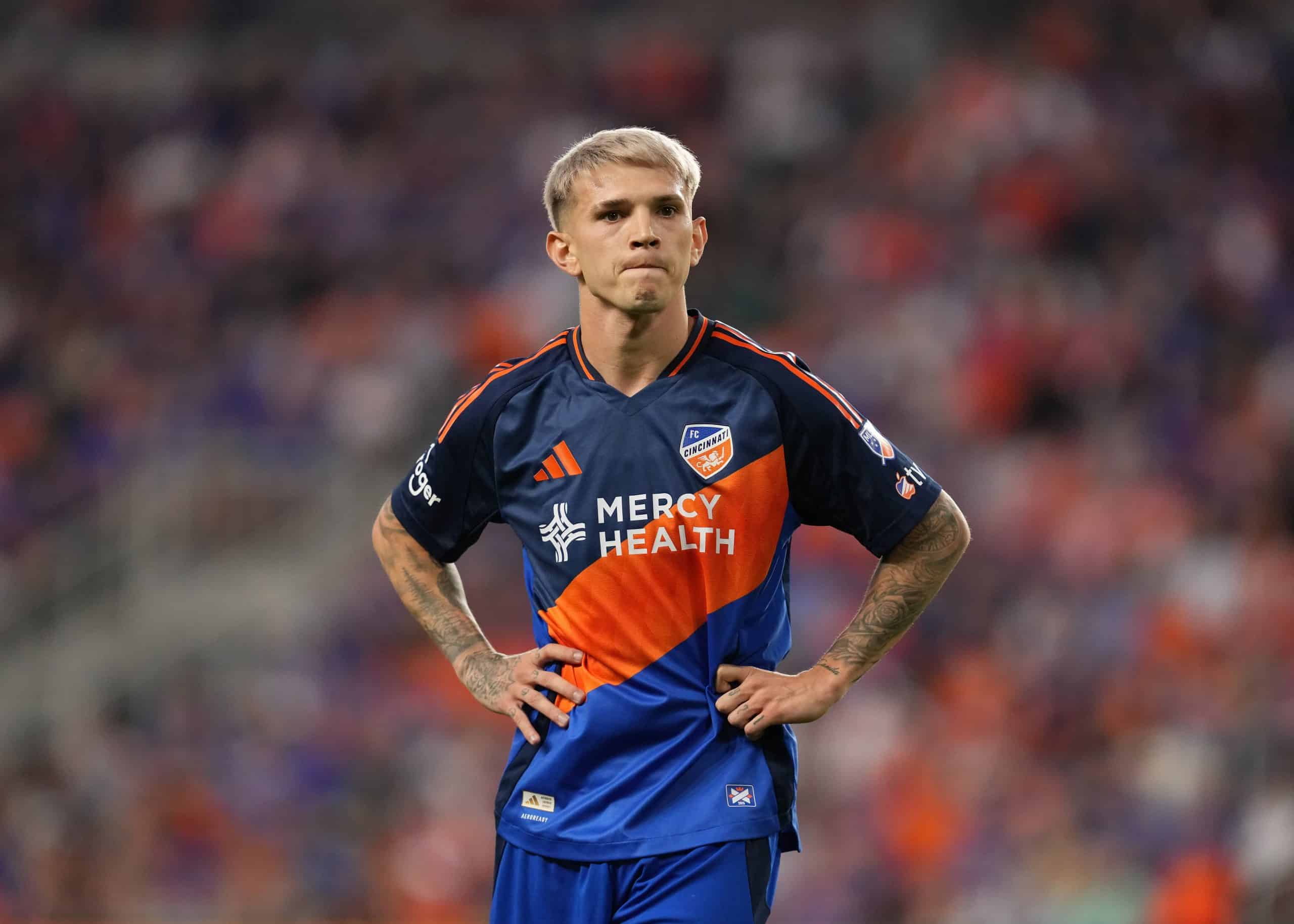 Llega hoy el bombazo del torneo: Rayados cierra a Luca Orellano y sacude el mercado