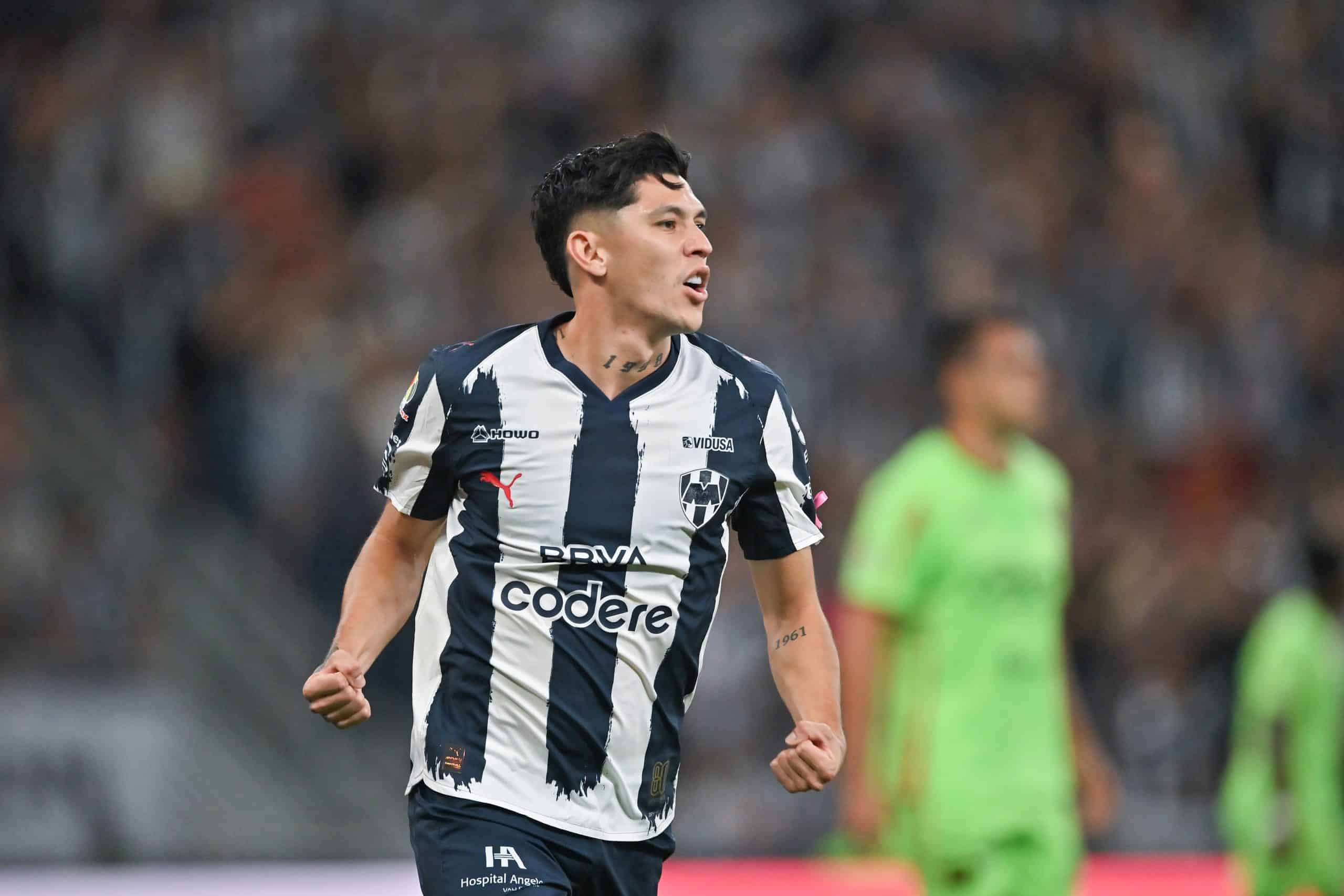 Arteaga explota y se va al vestidor: el gesto que encendió la crisis en Rayados tras perder con Toluca