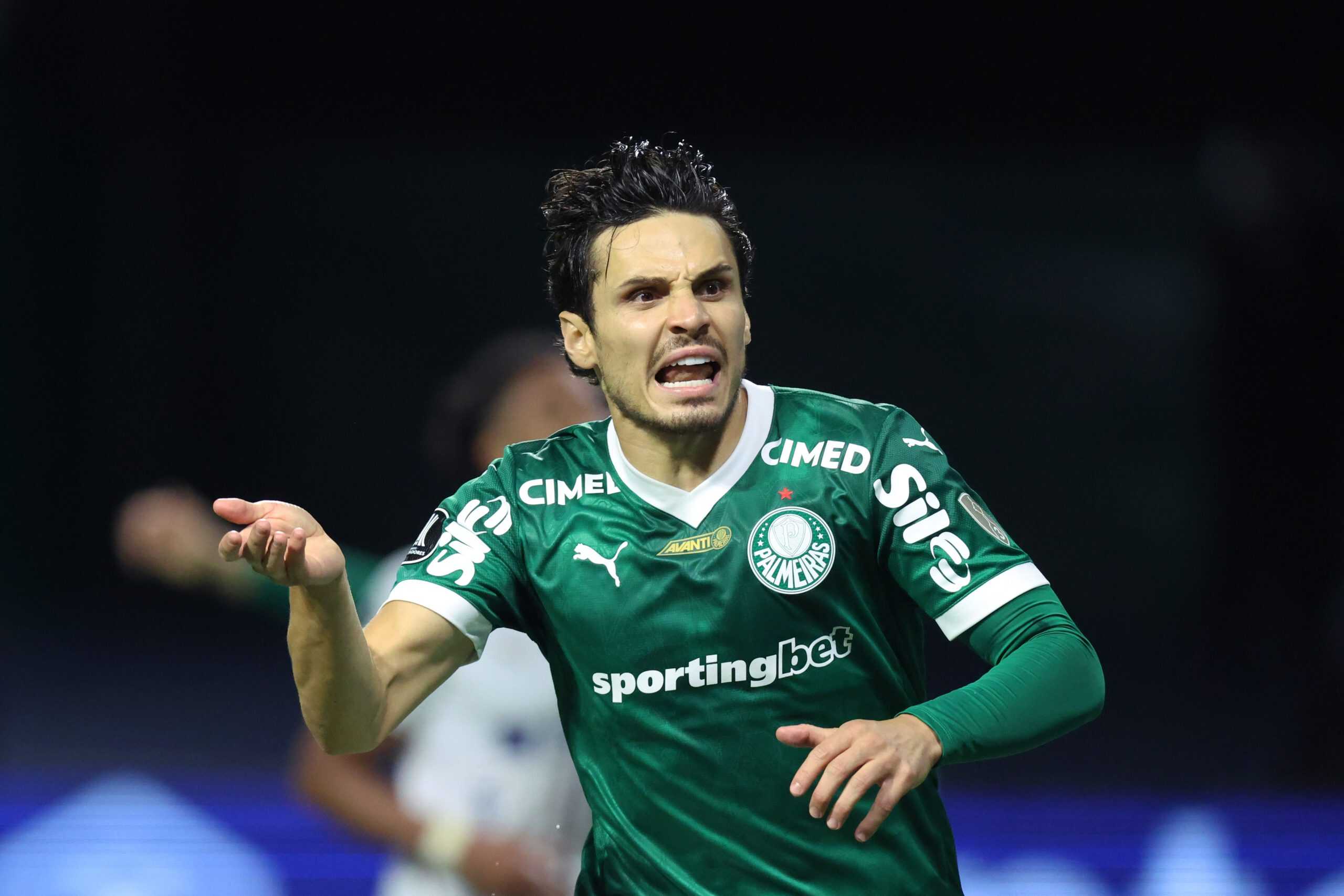 Abel Ferreira frena rumores: Raphael Veiga aún no se va del Palmeiras pese al interés del América