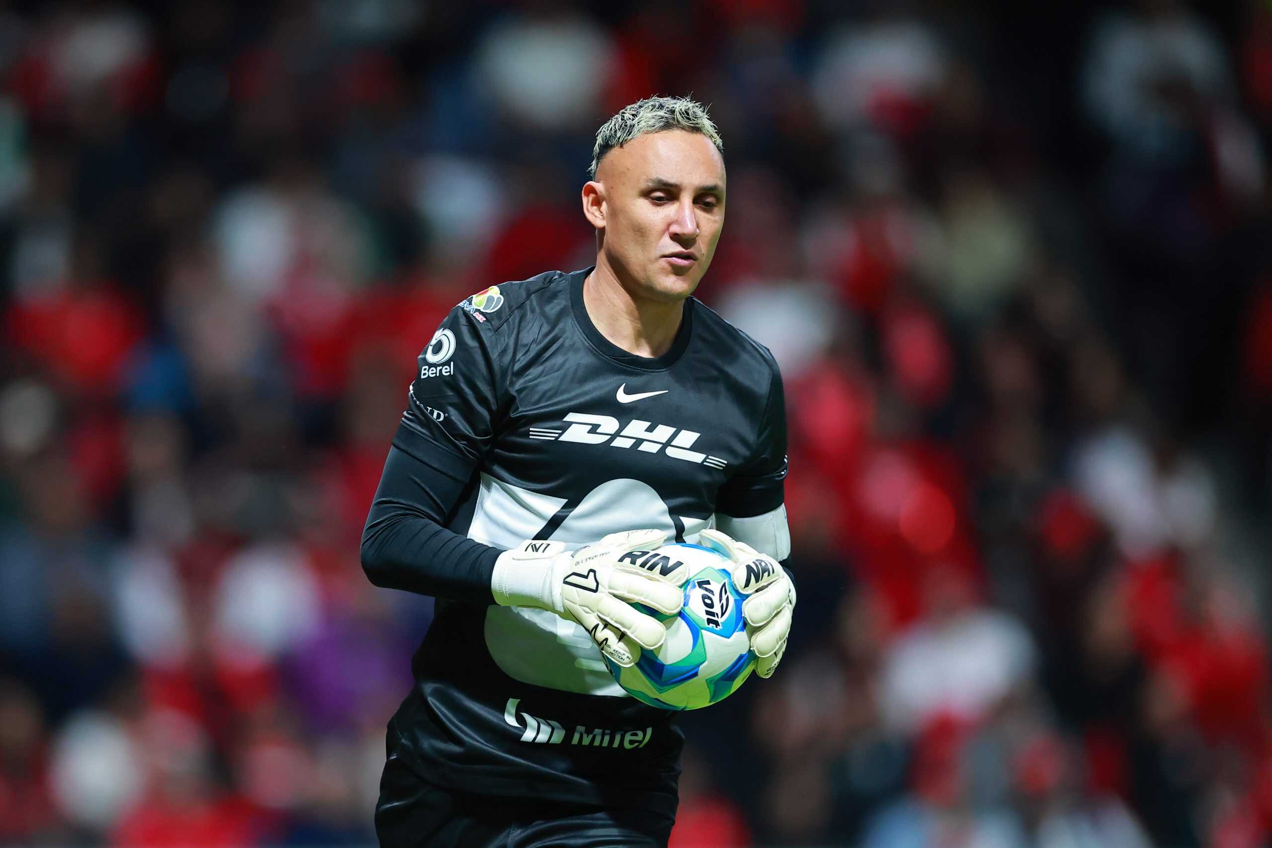 Keylor Navas quiere seguir en Pumas, pero la directiva aún no define su futuro