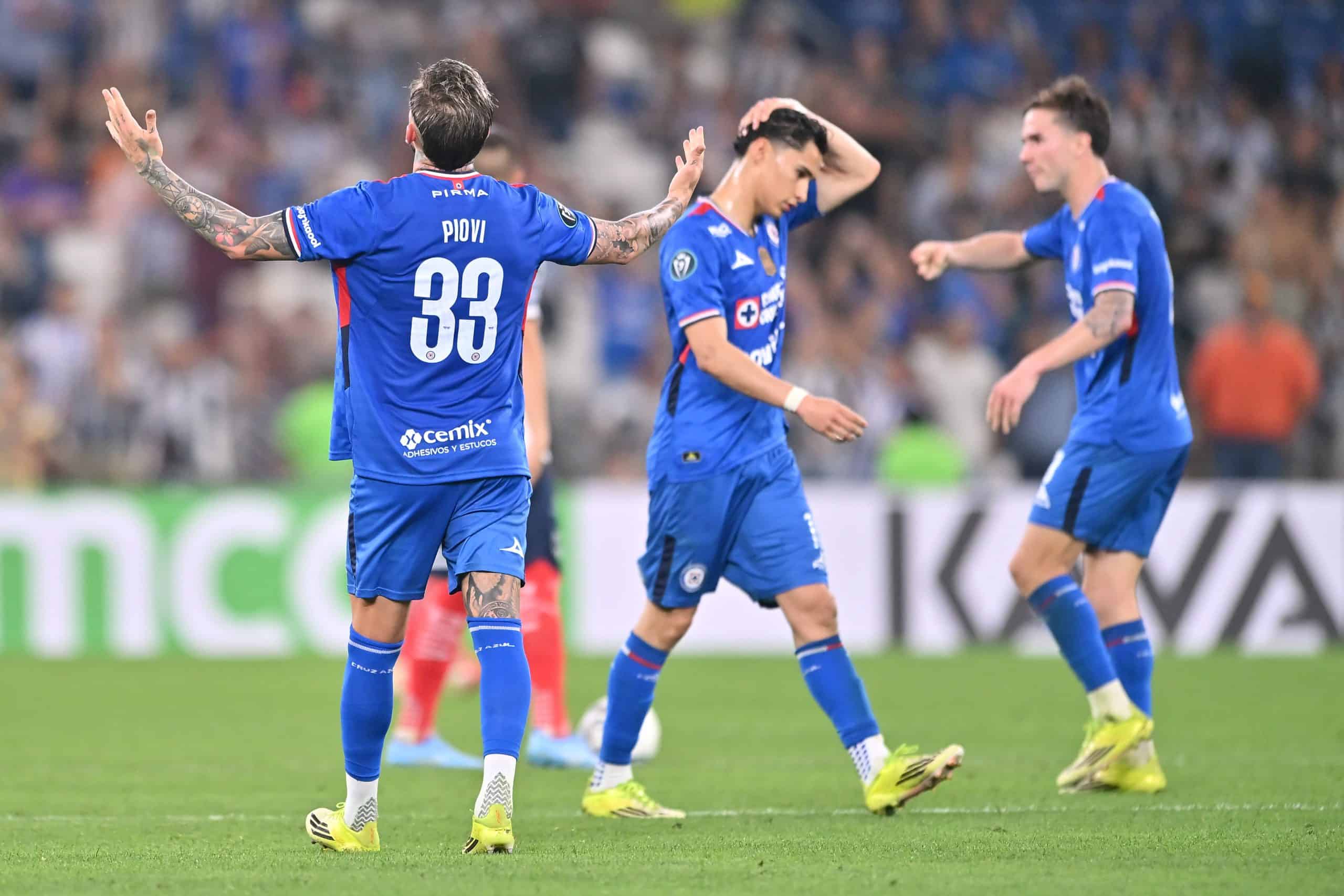 Cruz Azul no se conforma: “Si no eres campeón, es un fracaso”, advierte Víctor Velázquez