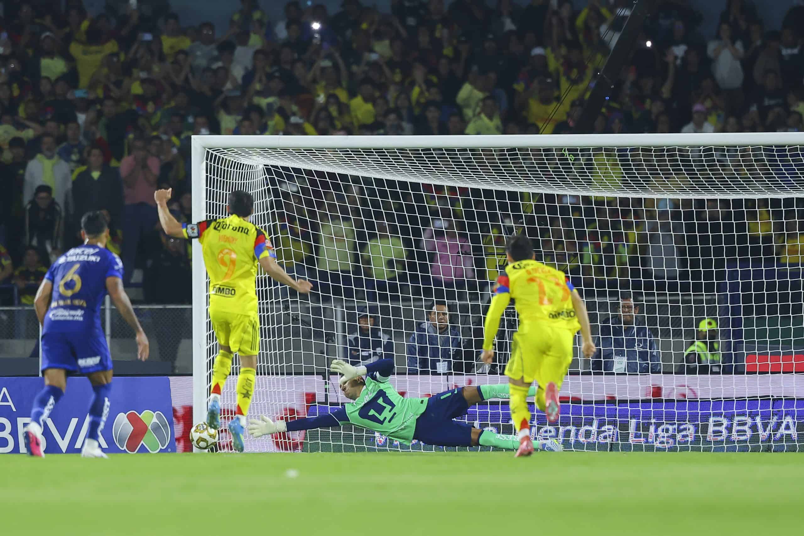 Henry Martín rompe el silencio y pide perdón tras eliminación del América
