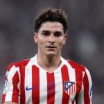 Saviola y Kempes respaldan a Julián Álvarez tras abrir la puerta a su salida rumbo a Barcelona