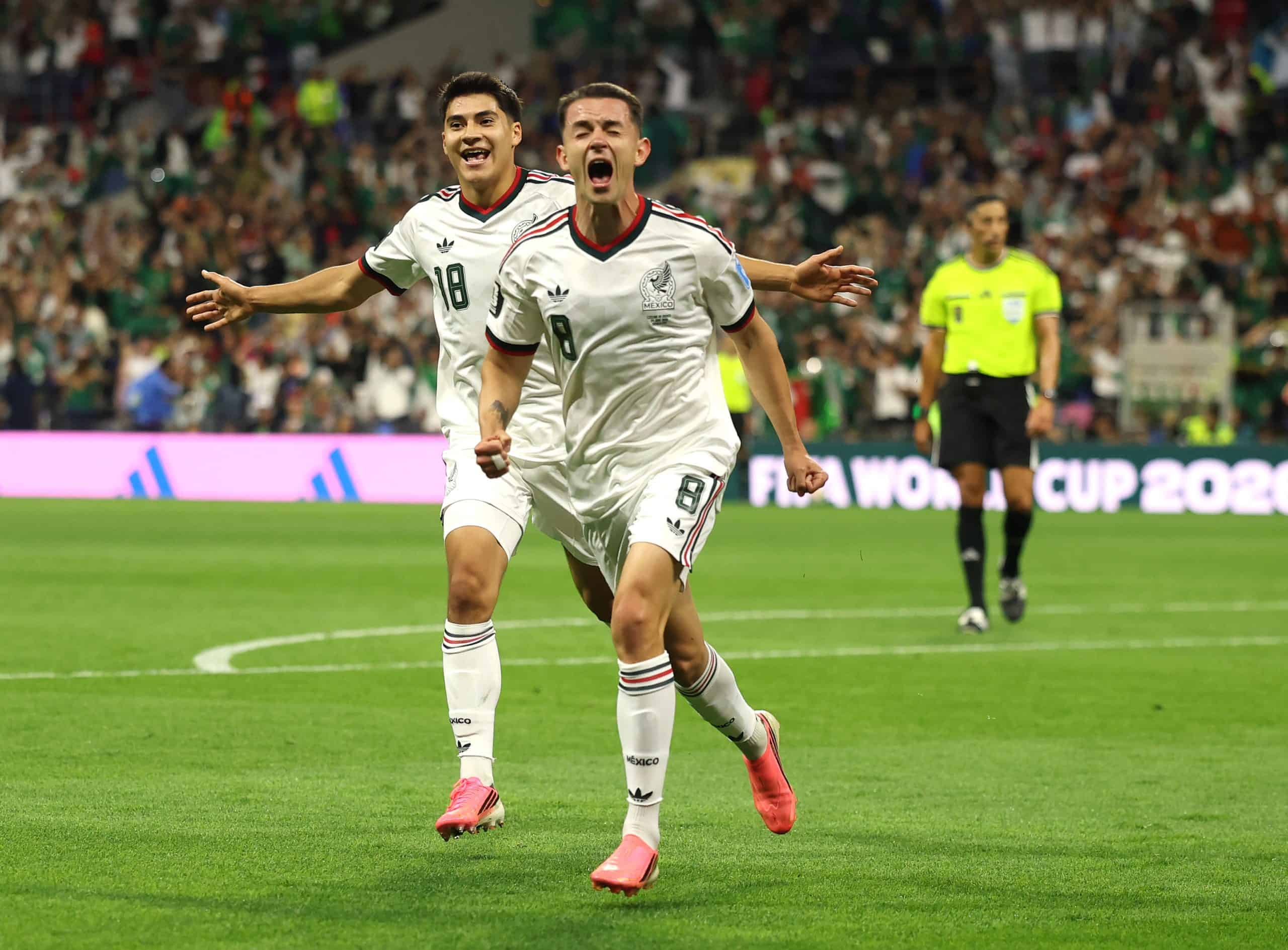 México firma paso perfecto y golea a Chequia; Ochoa recibe homenaje en su sexto Mundial