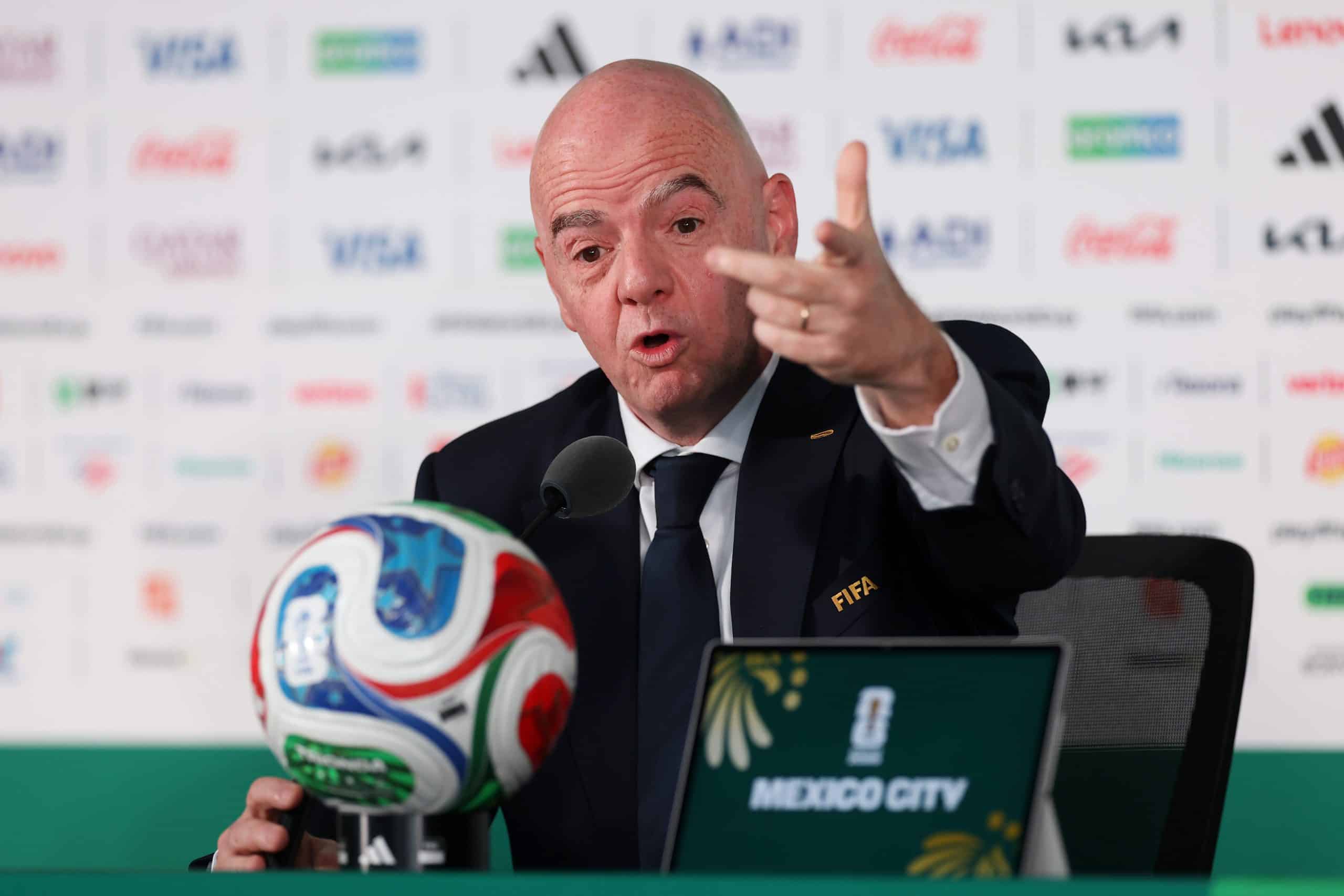 FIFA aprueba una revolución en el mercado de fichajes a partir de 2027