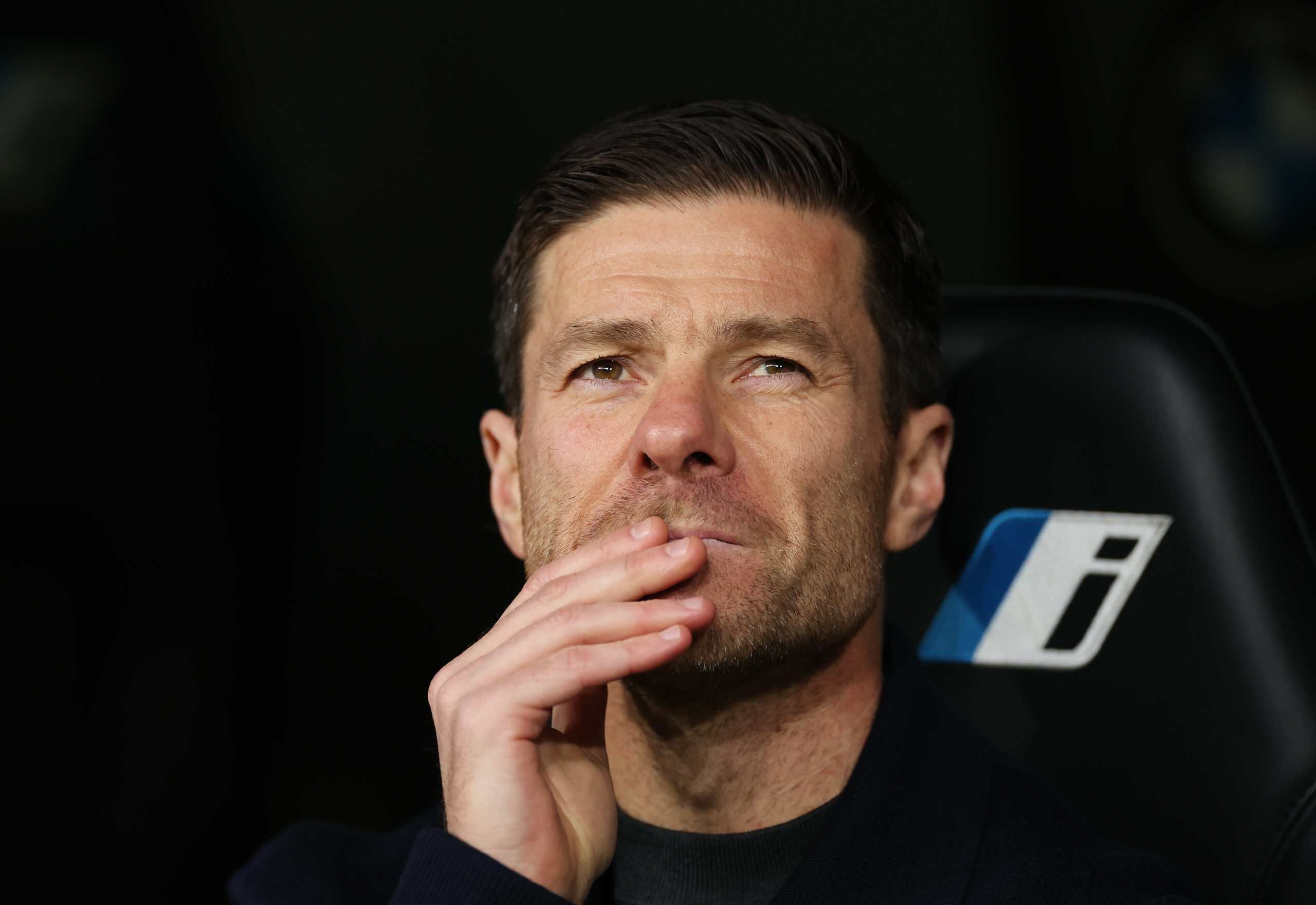 Xabi Alonso pide a Granit Xhaka para el Chelsea, pero el Sunderland cierra la puerta