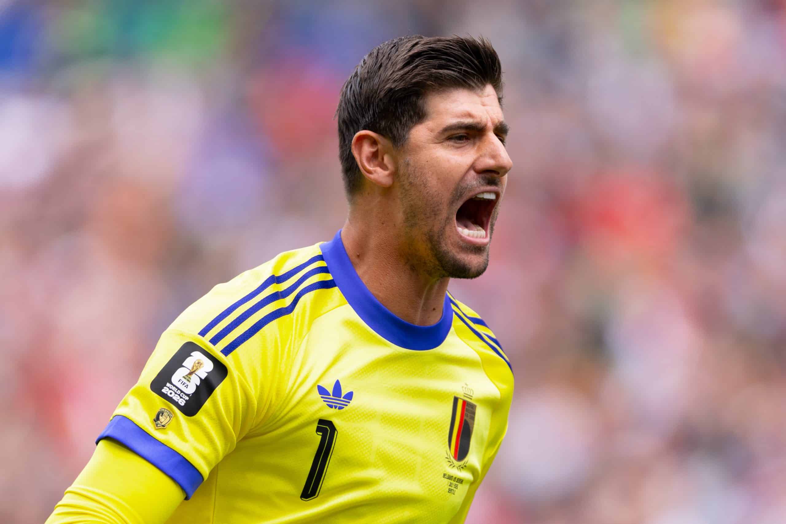 Courtois se rinde ante Raphinha: “Habrá que frenarle dentro de un mes”