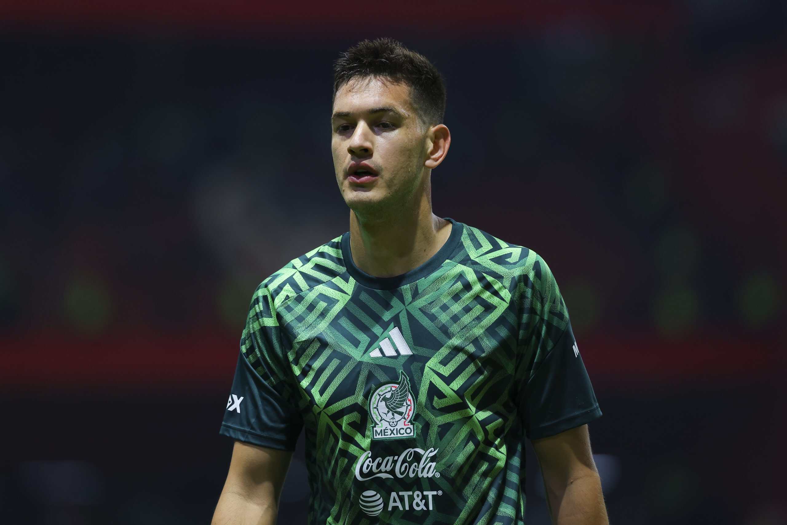 Cruz Azul va por César Montes; la directiva busca reunir a los hermanos en La Noria