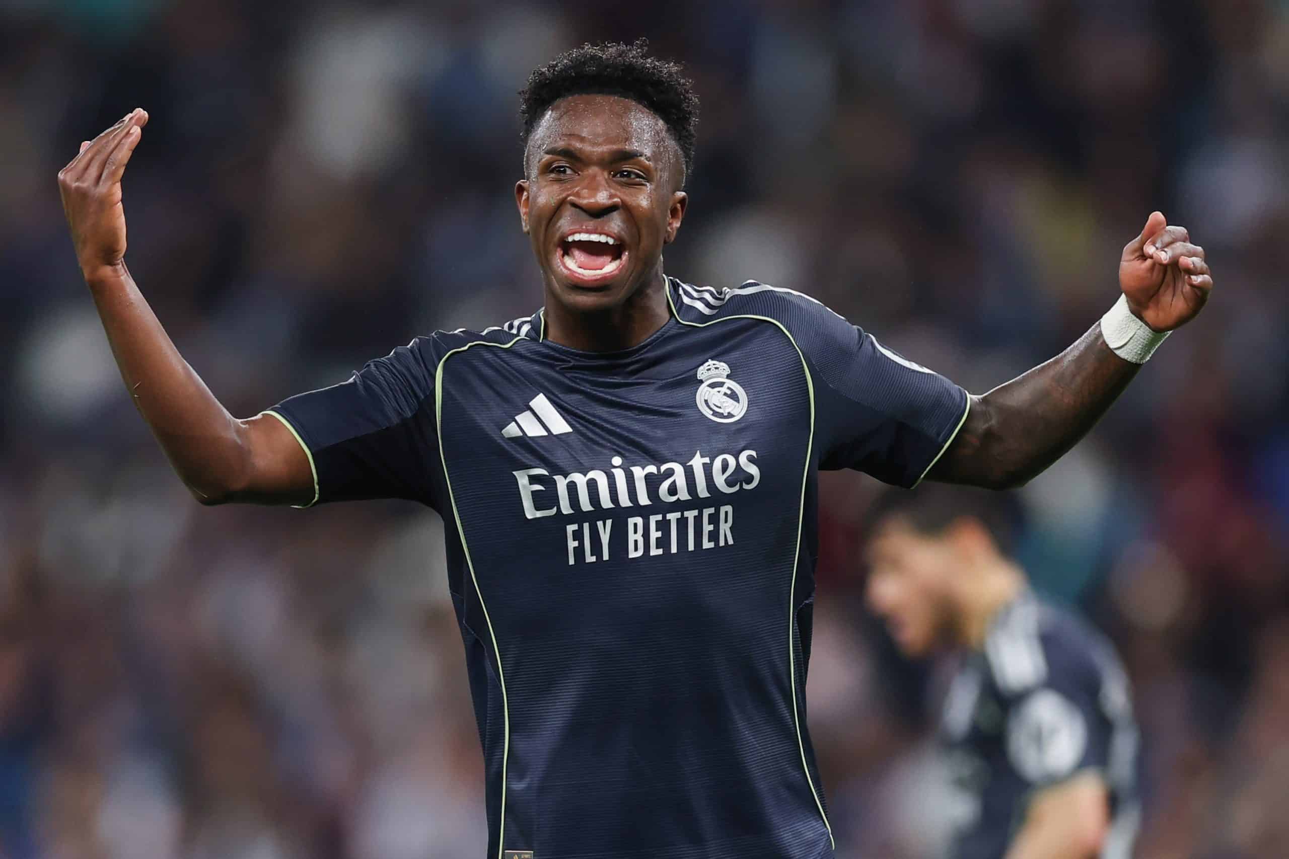 Real Madrid no mejorará su oferta a Vinícius; el brasileño deberá decidir su futuro