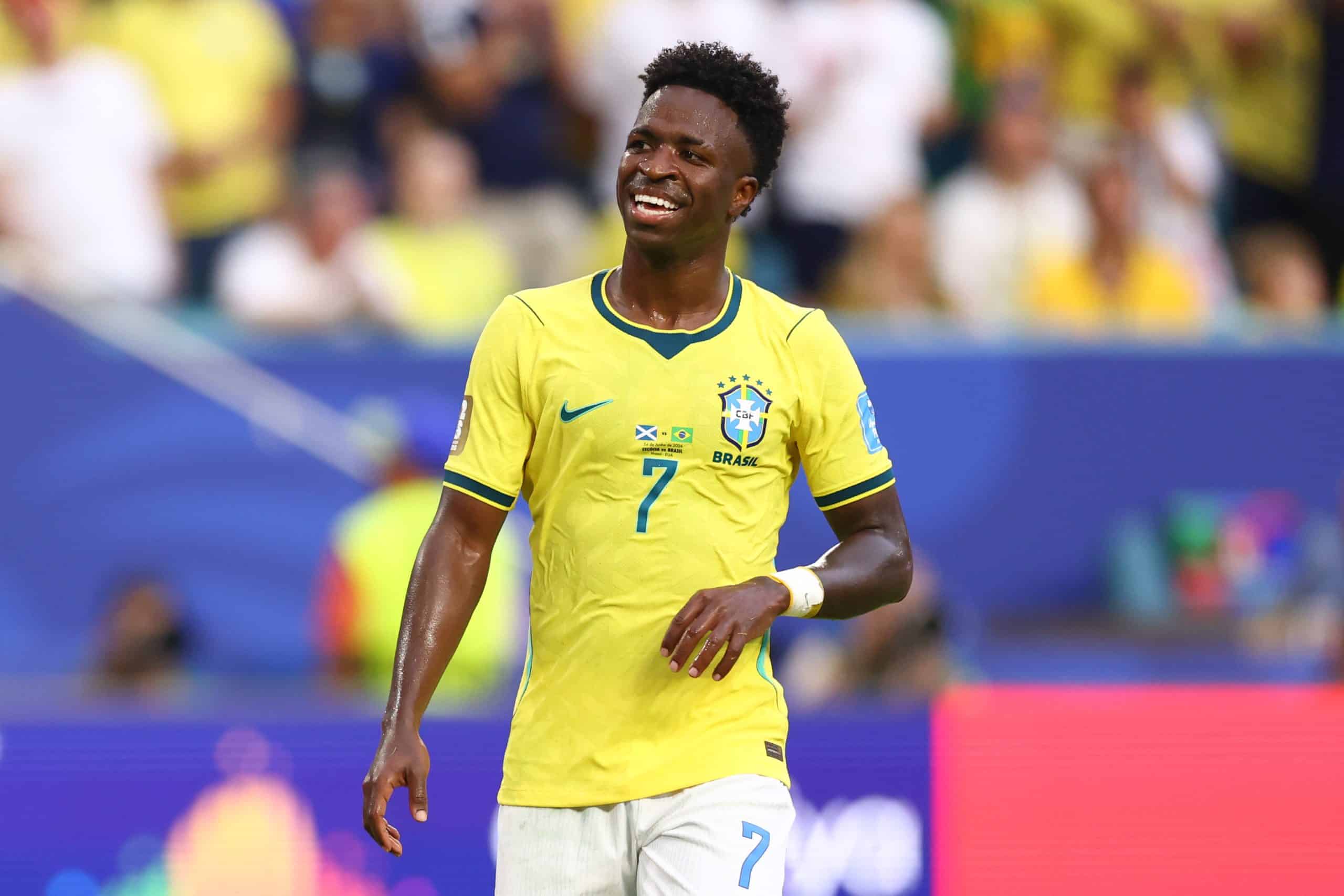Vinícius prioriza renovar con el Real Madrid; Arsenal y Liverpool siguen atentos a su futuro