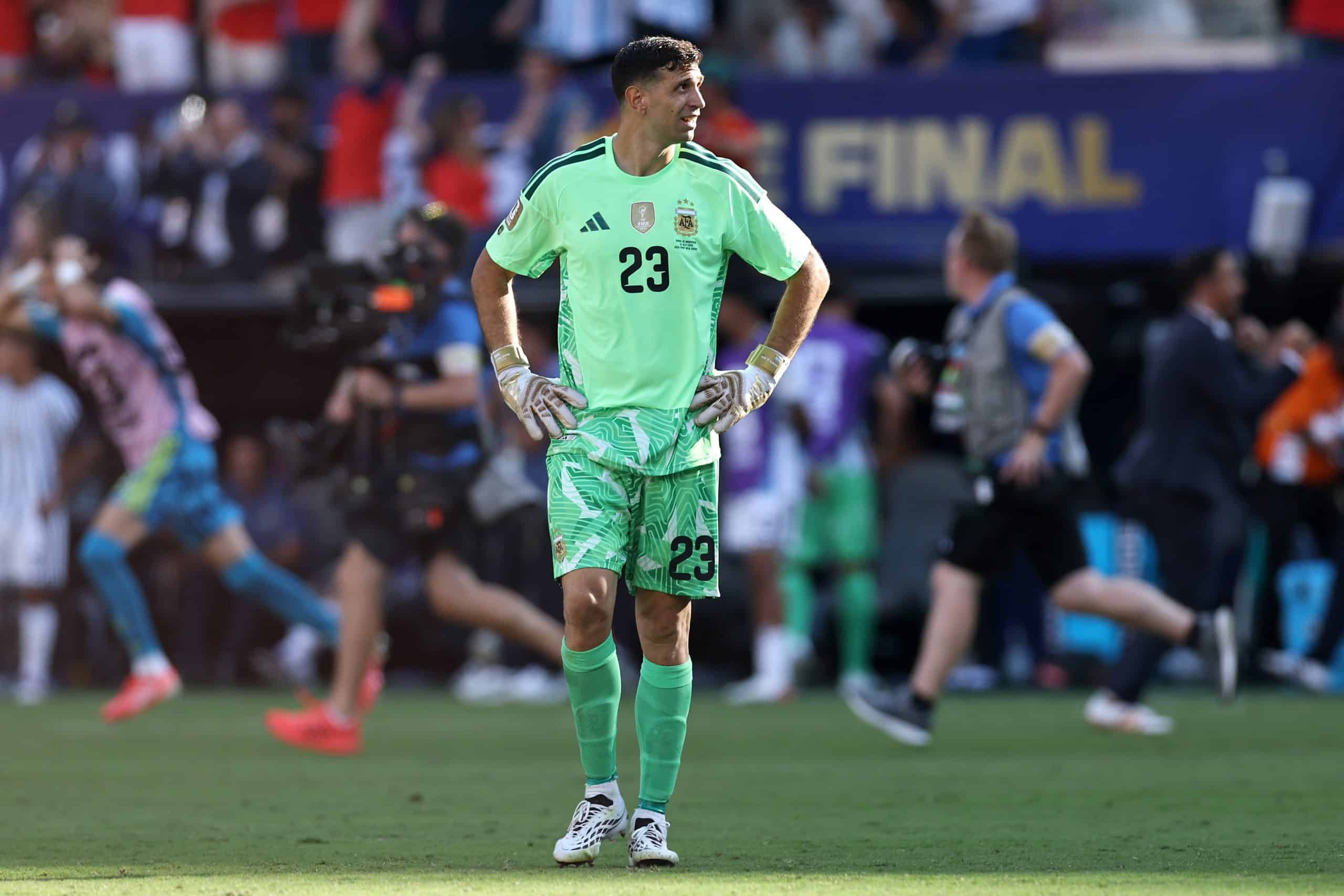 Emiliano «Dibu» Martínez deja en duda su futuro con Argentina tras la final del Mundial 2026