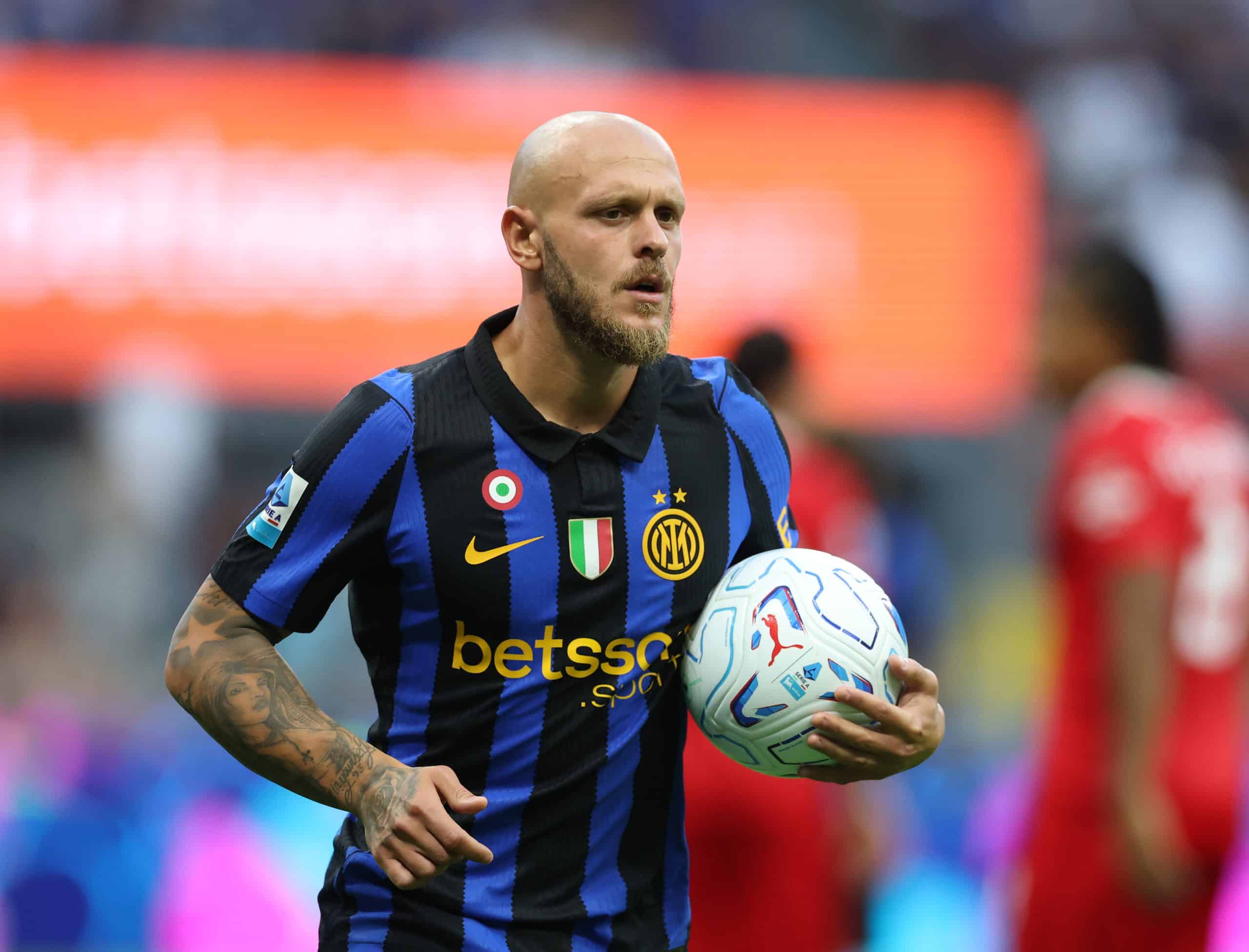 Bombazo en el mercado: Barcelona e Inter negocian un intercambio entre Balde y Dimarco