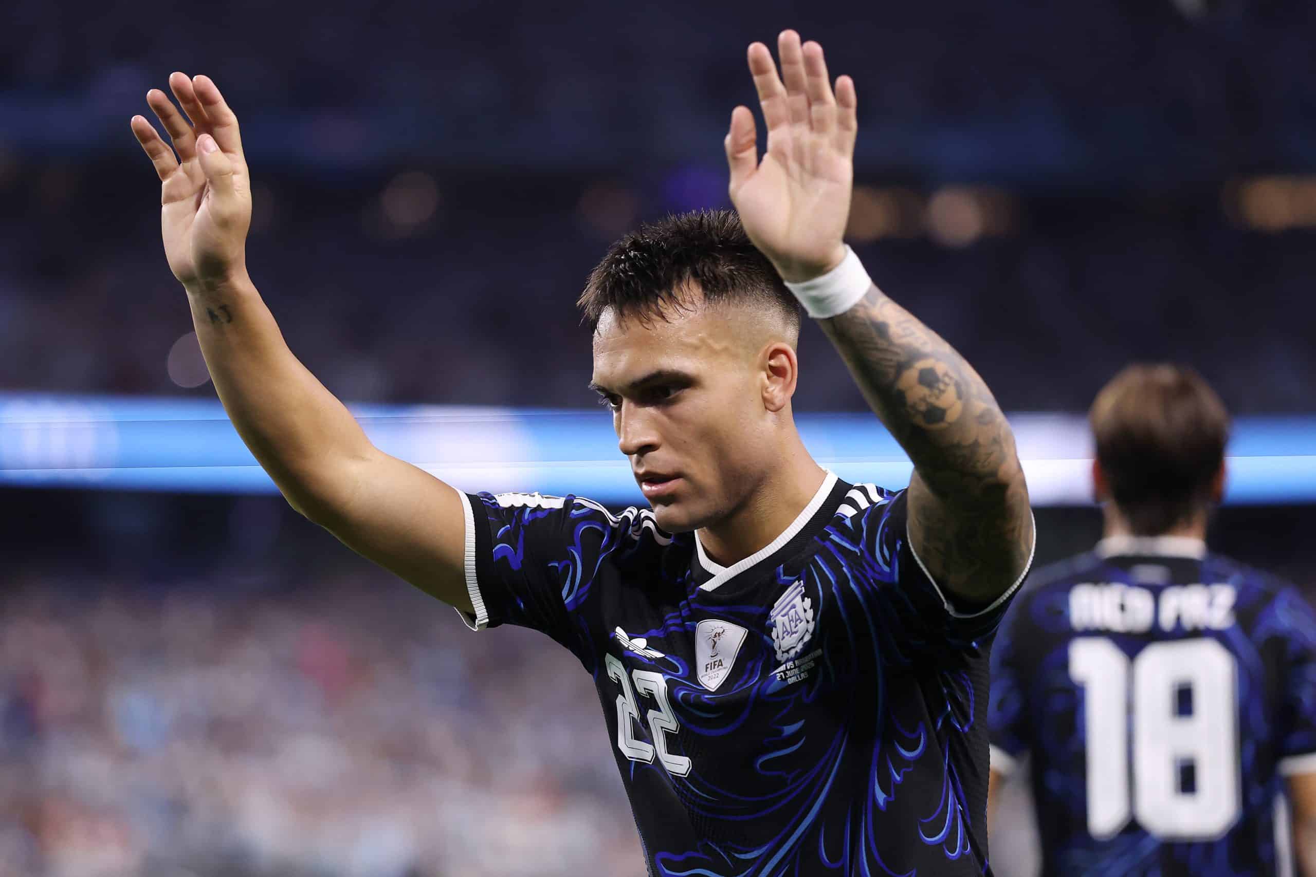 Chivu responde a los rumores sobre Lautaro y el Barcelona: “Queremos que se quede”