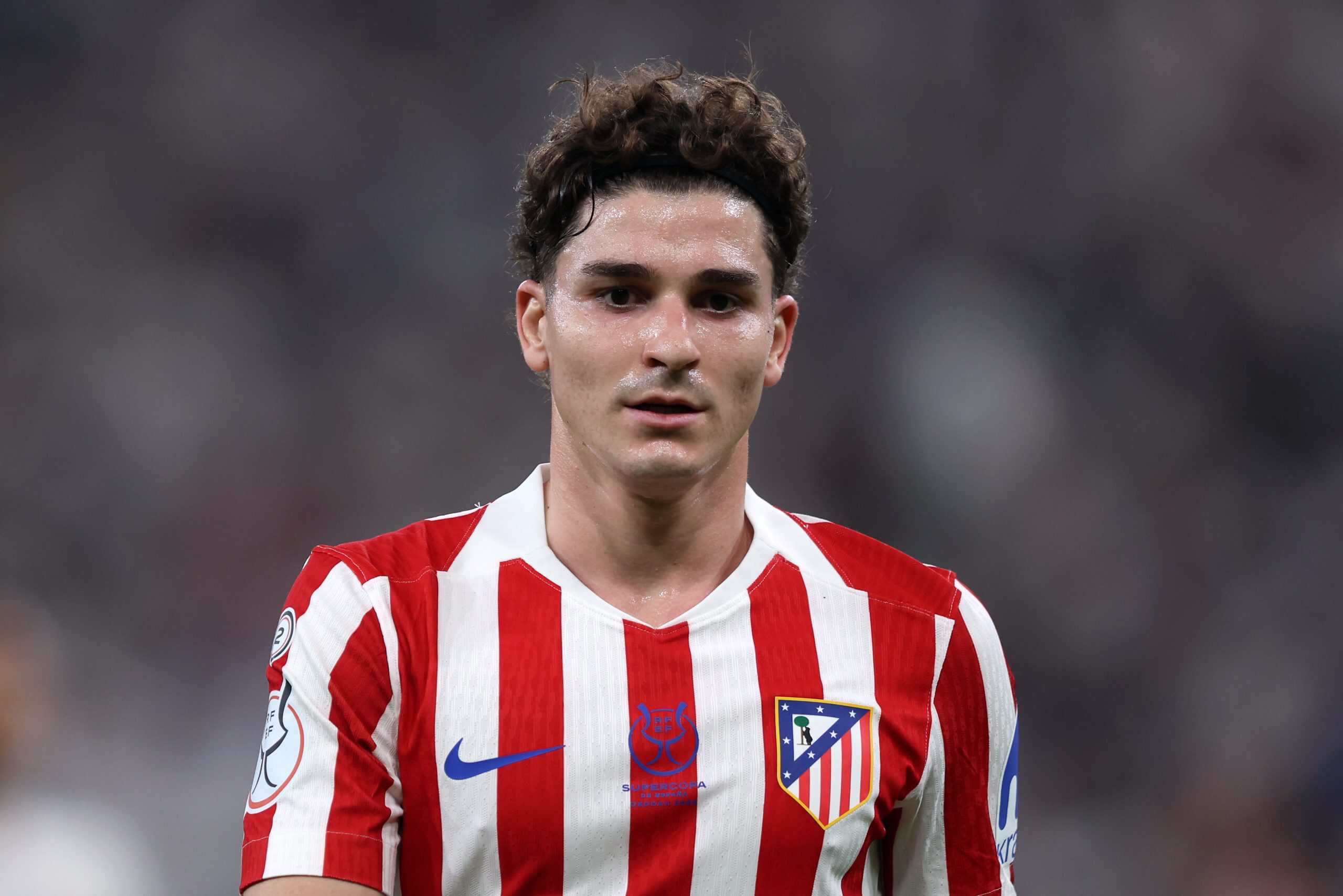 Julián Álvarez, cada vez más cerca de quedarse en Atlético tras frustrarse su fichaje por Barcelona