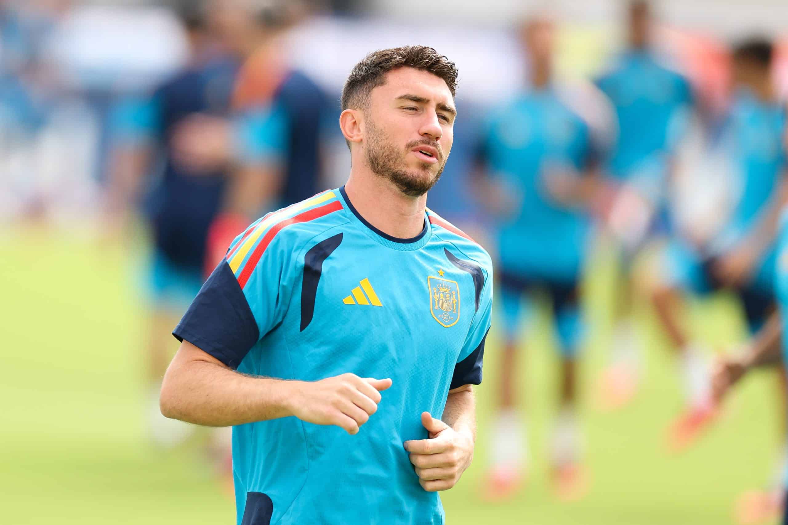 Barcelona busca otro central: Aymeric Laporte es el favorito de Hansi Flick
