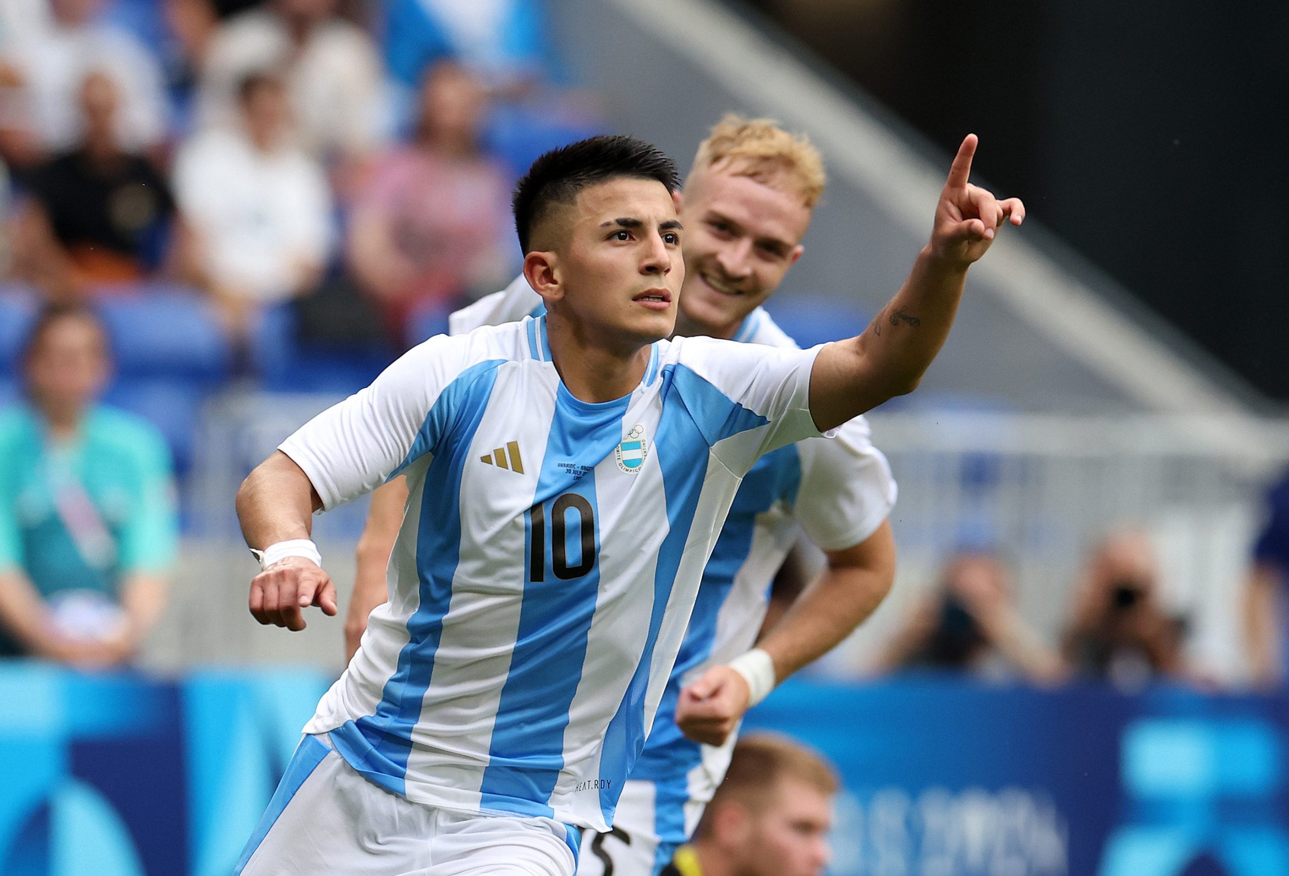 Thiago Almada, a un paso de River Plate; el Atlético de Madrid aceptaría su salida
