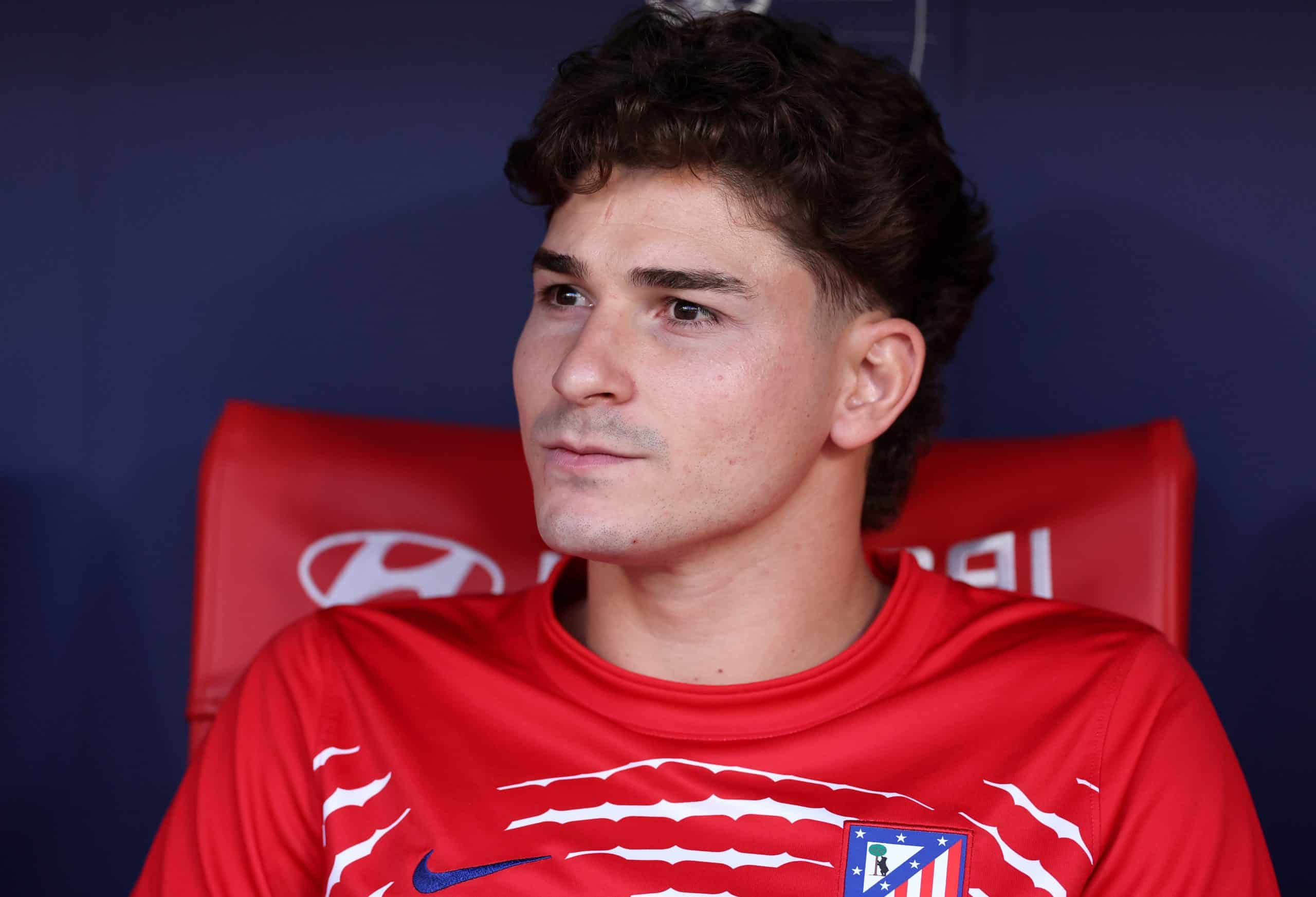 Simeone respalda a Julián Álvarez tras los abucheos: “Lo vamos a recuperar”