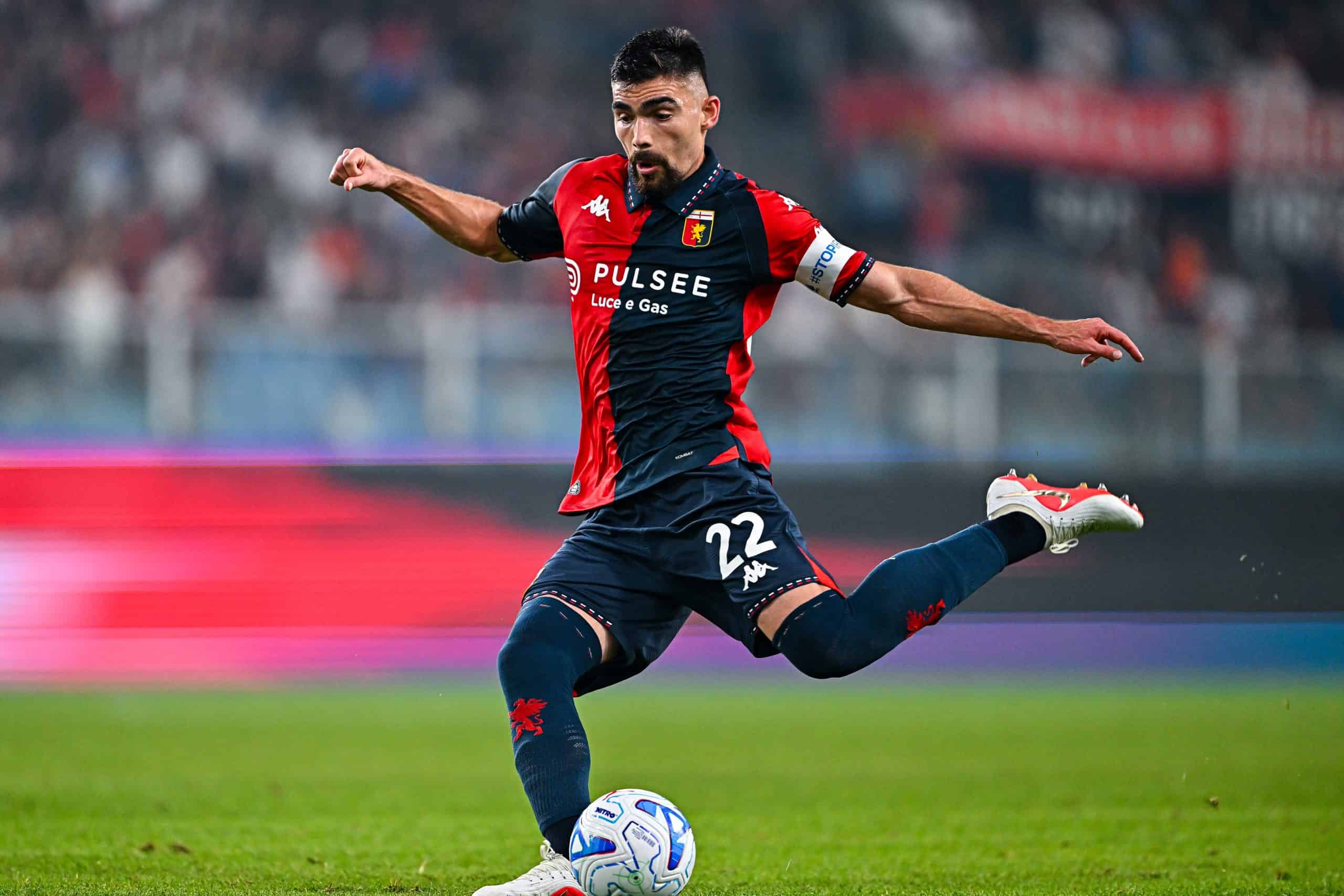 Genoa le cierra la puerta a Johan Vásquez: la Roma quiso ficharlo, pero el mexicano se quedó