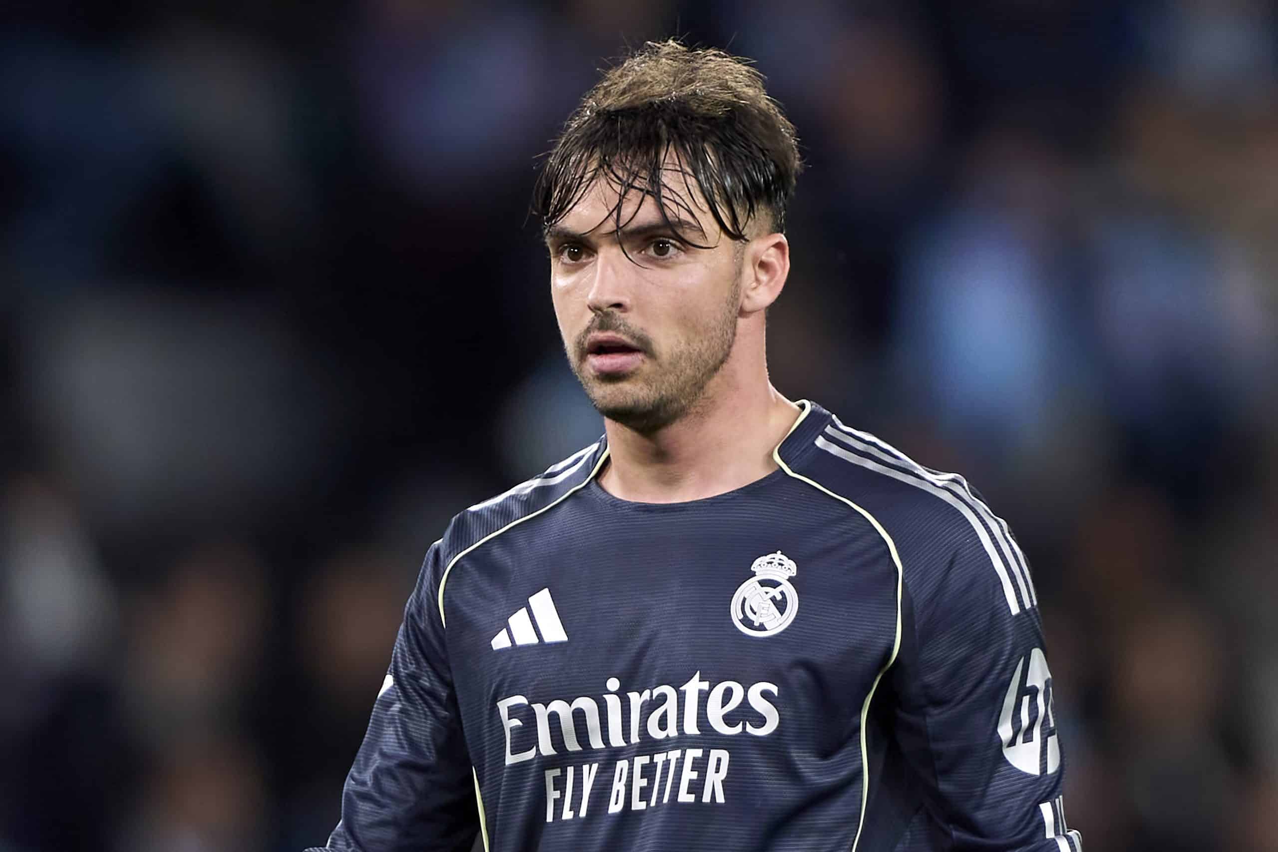 Liverpool y Chelsea buscaron a Raúl Asencio, pero el Real Madrid decidió retenerlo