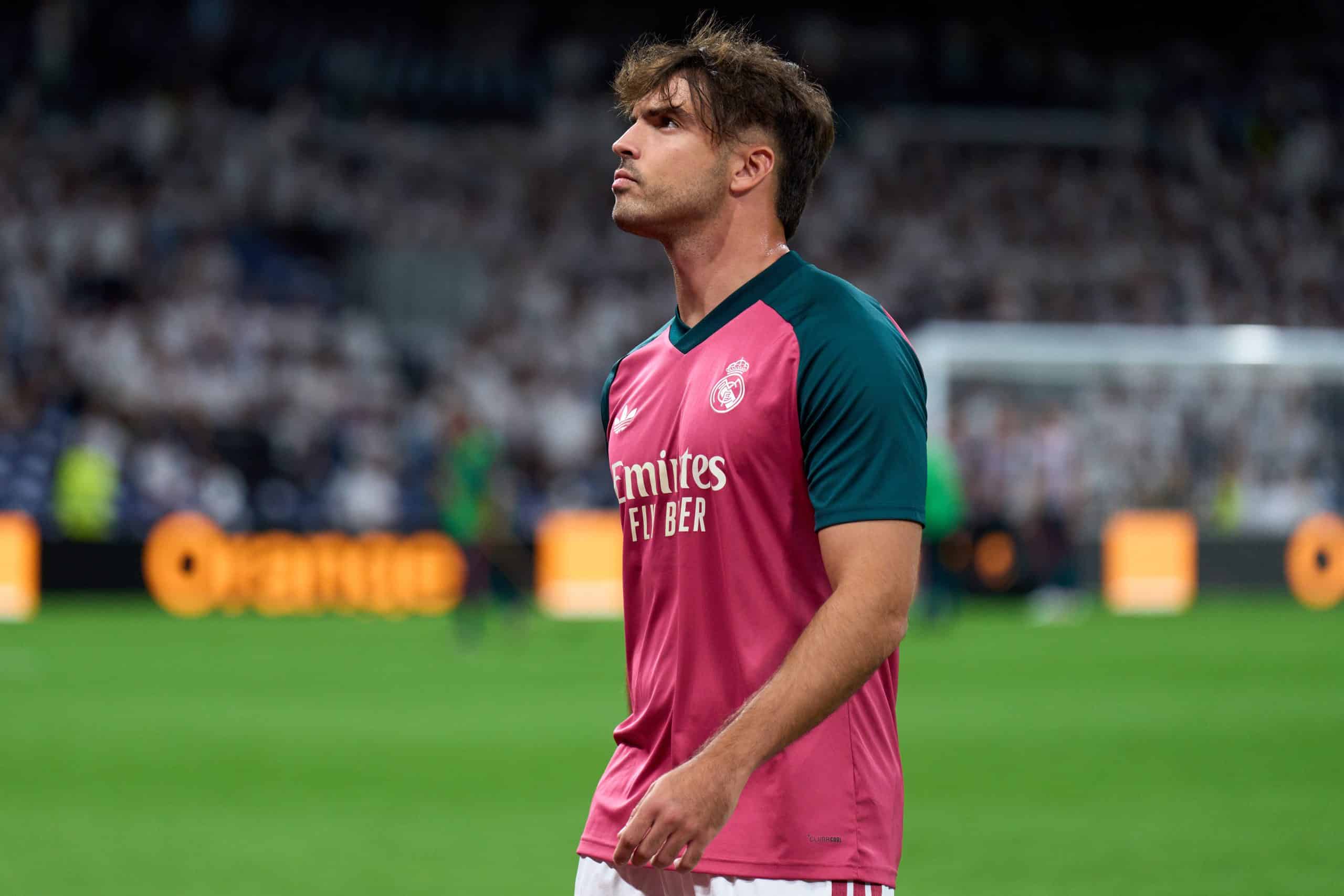 Raúl Asencio pasa por el quirófano y estará hasta tres meses de baja con el Real Madrid