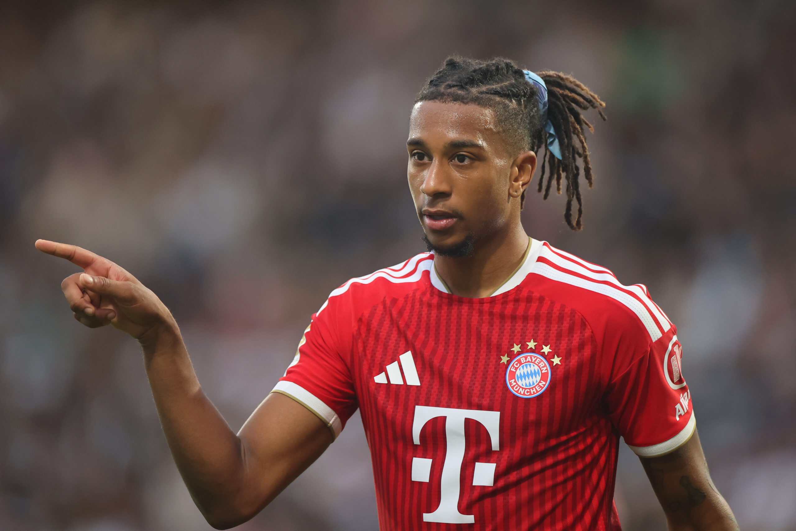 El Bayern acelera para renovar a Michael Olise ante el interés de Real Madrid y Liverpool