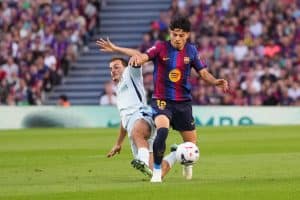 ¡El Arsenal quiere robarle una joya al Barcelona! Xavi Espart tiene una cláusula de 100 millones de euros