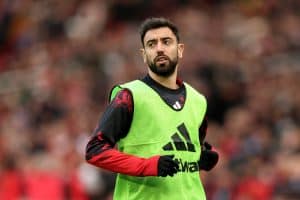 Bruno Fernandes, en la rampa de salida del Manchester United: el Milan estudia su fichaje