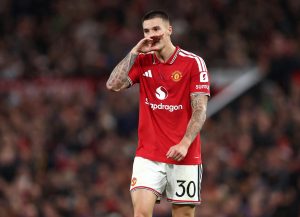 Manchester United busca delantero para enero y Nicolò Tresoldi aparece como opción ante la lesión de Šeško