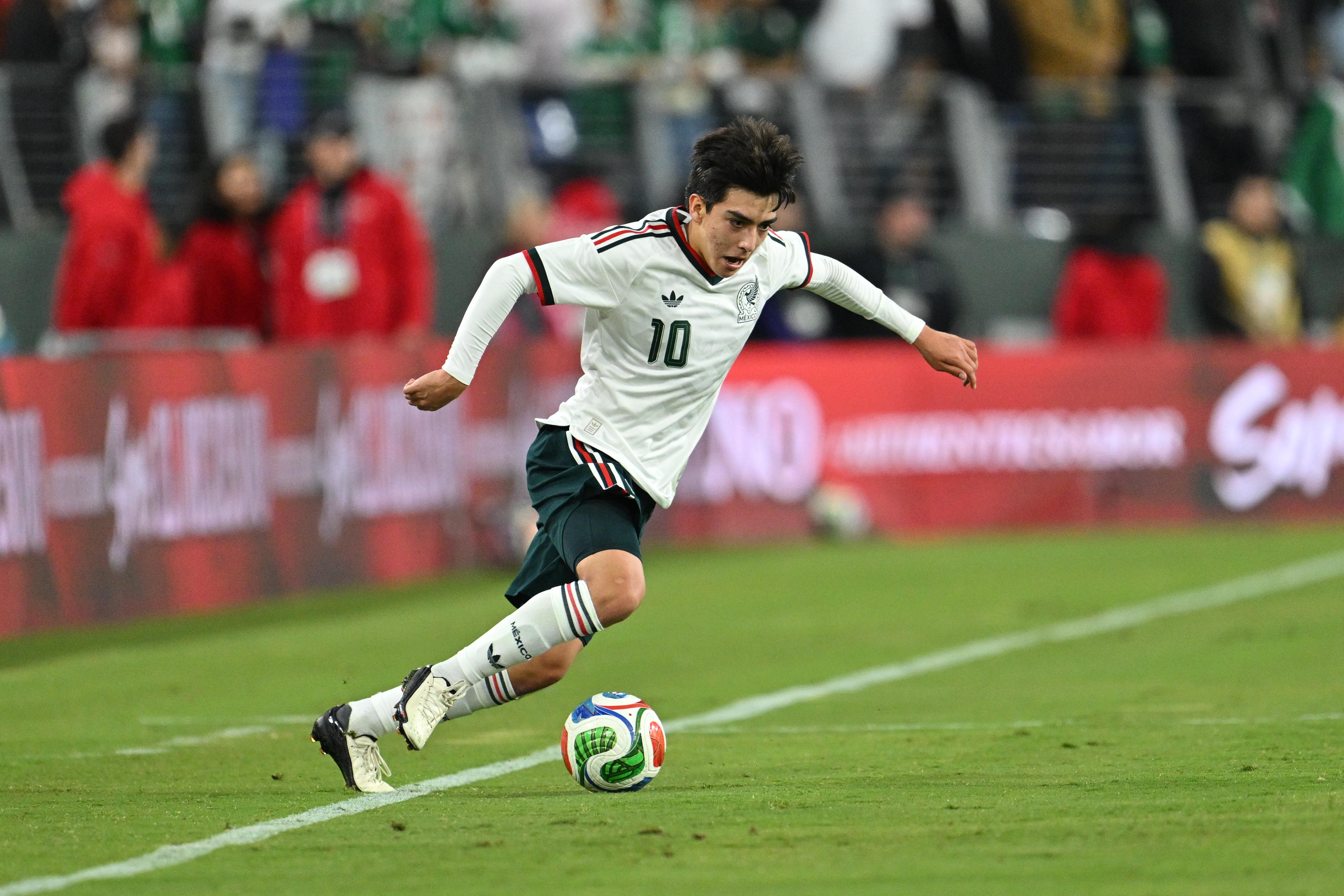 Faitelson revela oferta récord por Gilberto Mora y ve señales en Selección Mexicana