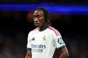 Yan Diomande presiona a Vinicius en el Real Madrid: sus números alimentan el debate por la titularidad