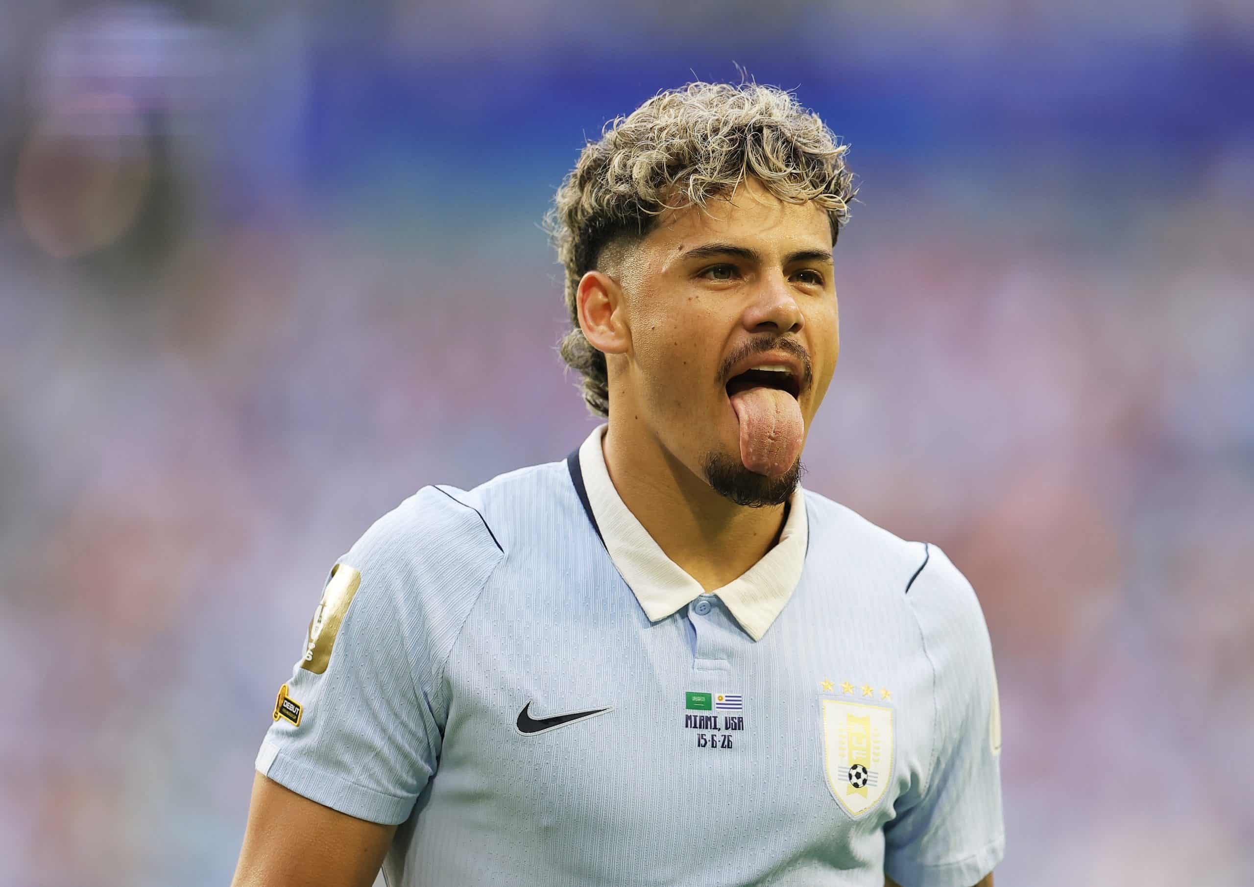 Manchester United y Arsenal se disputan a Maxi Araújo: prepararían una oferta de 65 millones de euros
